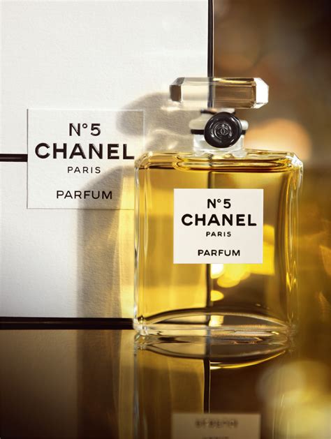 chanel numéro 5 parfum|Chanel no 5 perfume review.